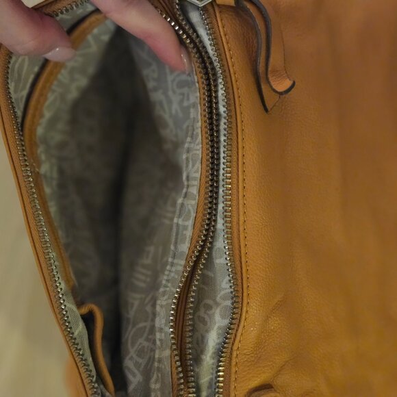 Mustard yellow Liebeskind leather crossbody bag - Picture 4 of 5